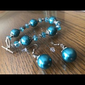 Blue pearl bracelet and earrings set
